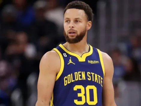 Why is Stephen Curry not playing for the Golden State Warriors vs Portland Trail Blazers?