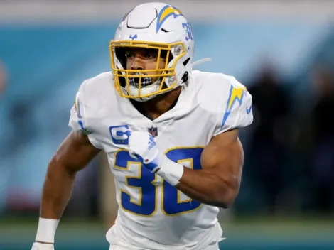 Austin Ekeler on negotiating with the Chargers: 'I kind of got punched in the face'