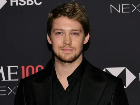 Which celebrities unfollowed Joe Alwyn after his split with Taylor Swift?