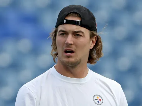 Kenny Pickett ‘loses’ Pittsburgh Steelers playbook after shocking incident