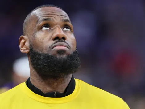 LeBron James' Lakers could lose two stars to the Rockets