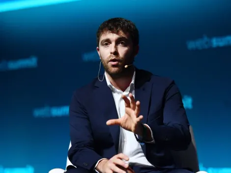 Fabrizio Romano’s insane screen time to break transfer news