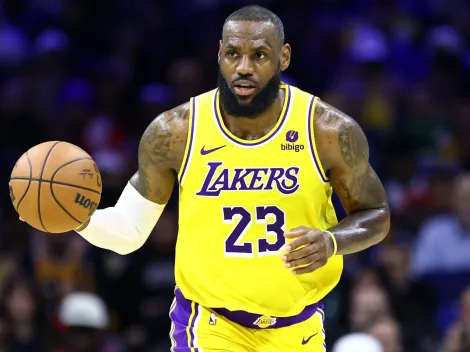 LeBron James lies about Lakers' trade plans