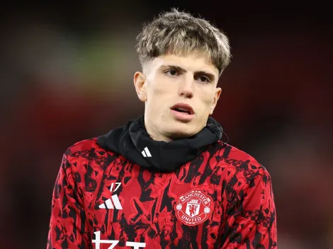 Alejandro Garnacho takes to social media amid rumors about his relationship