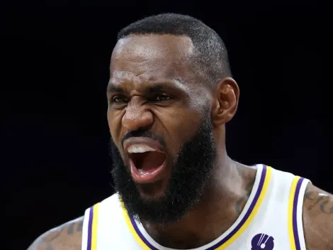NBA legend urges LeBron James to retire soon