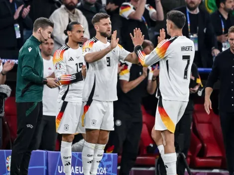 How many substitutions are allowed per team in Euro 2024 matches?