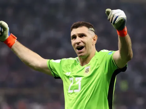 Dibu Martinez establishes insane PK record with Argentina