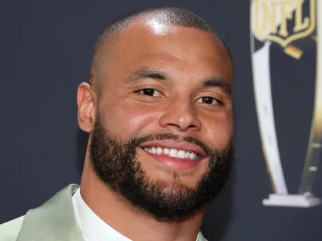 NFL News: Dak Prescott has awesome gesture with Dallas Cowboys fan amid contract dispute with Jerry Jones