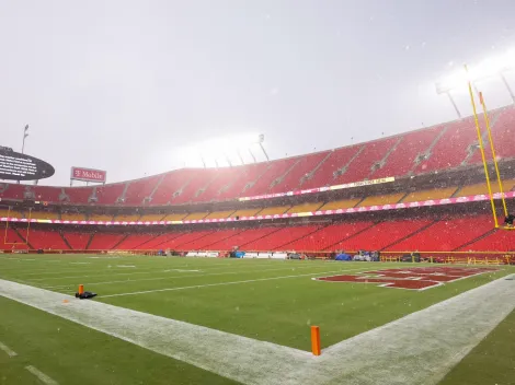 Why has the 2024 NFL season opener between Chiefs and Ravens been delayed?