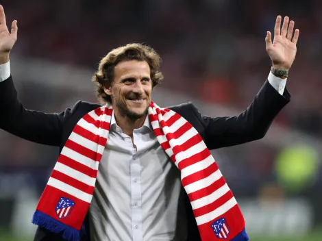 Atletico Madrid legend Diego Forlan chooses the greatest player in soccer history