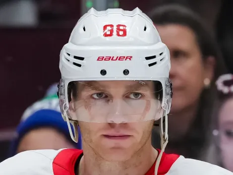 Todd McLellan, Patrick Kane receive discouraging news from Red Wings star