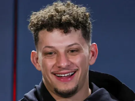 Patrick Mahomes surprises his mom with a very special gift