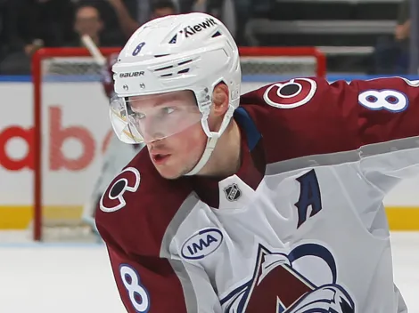 Cale Makar makes NHL history, sends message as Avalanche clinch playoff spot in dominant win over Blue Jackets