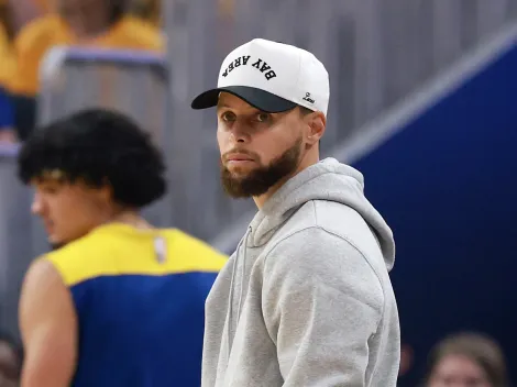 Warriors’ Stephen Curry receives hilarious praise from teammate: ‘Closest thing to a God-like figure’