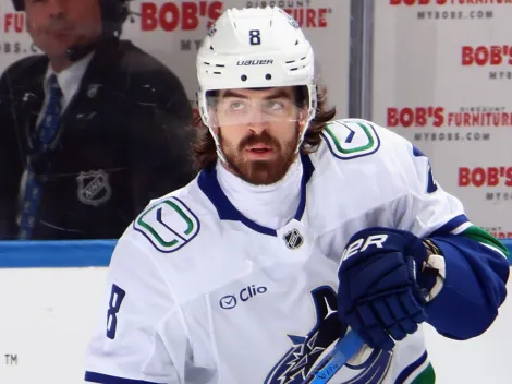 Canucks send clear message with official Demko, Garland contract extensions