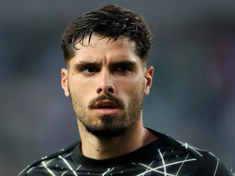 Video: Chelsea star Pedro Neto paid tribute during moment of silence for Diogo Jota tragedy