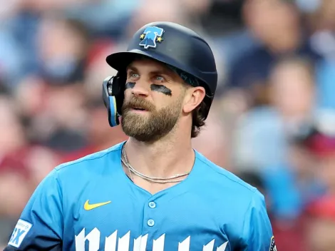 Harper loses teammate to rib injury as Phillies move fast with replacement