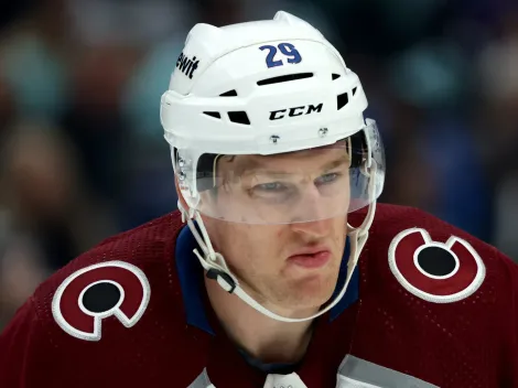 MacKinnon's Avalanche sign former Golden Knights forward on prove-it deal