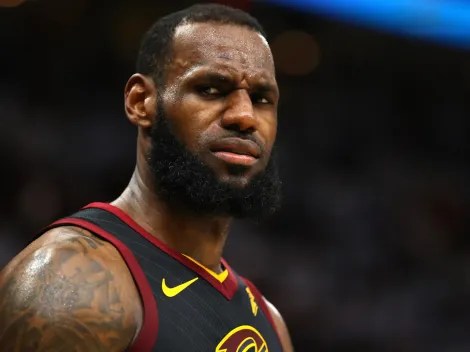 LeBron James names series that makes him the GOAT over Michael Jordan or Stephen Curry