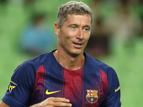 Why is Robert Lewandowski not starting for Barcelona vs Rayo Vallecano today, August 31?