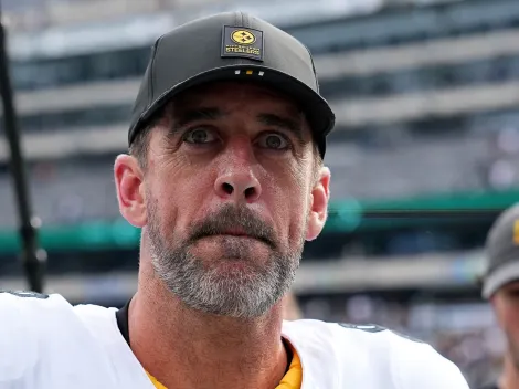 Aaron Rodgers sends clear message to Broderick Jones after struggles with Steelers' offensive line