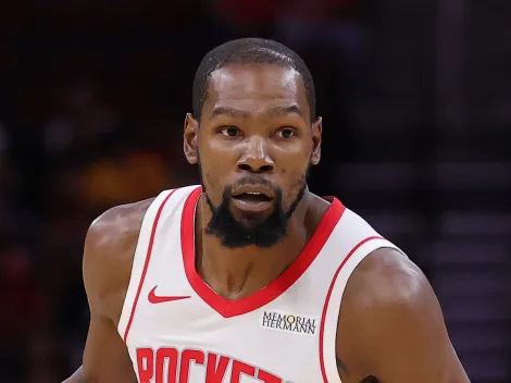 Rockets’ Kevin Durant defends one of his teammates on social media after criticism over a recent fight