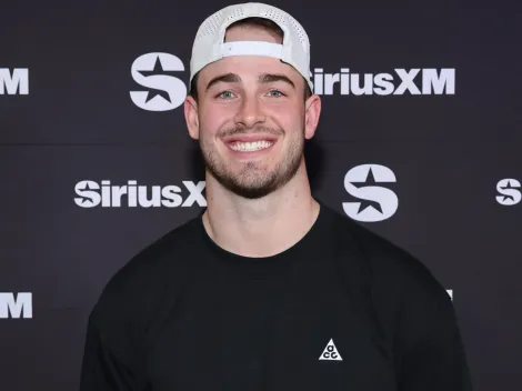 Is Dalton Kincaid playing today for Bills vs Panthers in Week 8 of 2025 NFL season?