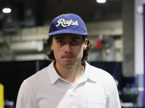 Hughes drops strong reminder for Pettersson, Canucks amid upsetting NHL season