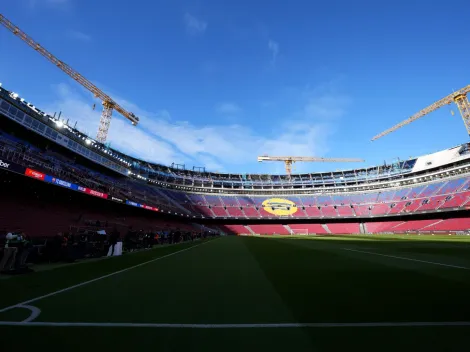 How many fans are currently allowed at Camp Nou and when will Barcelona’s stadium be completed?