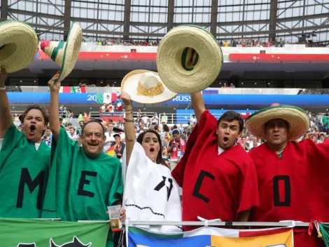 Aficionados mexicanos se las ingenian para ingresar alcohol a los estadios