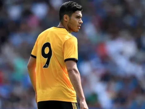 Raúl Jiménez debutó con Wolves ¡y falló un penal!