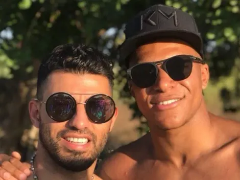 Nadie sabe por qué: Mbappé subió una foto con Agüero para sus seguidoras