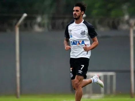 Bryan Ruiz posterga su estreno en Brasil por visado