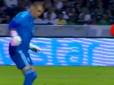 ¡Cuidado Lajud! Casi autogol del portero de México