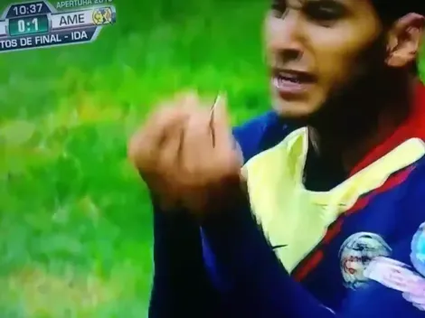 Lo que no viste del primer tiempo: Cecilio Domínguez tuvo un momento de furia con el Piojo Herrera