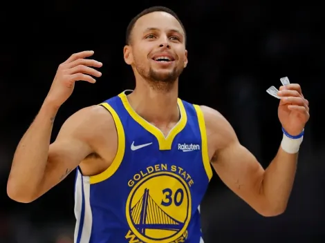 ¿Lesionado? Stephen Curry anota 18 en el primer cuarto para los Warriors