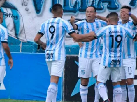 El Decano de Zielinski sigue dando pelea y goleó a Gimnasia por 4 a 1