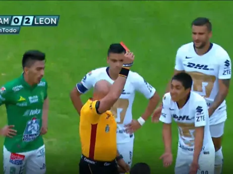 Increíble: Domínguez recibió dos tarjetas amarillas en un minuto y deja a su equipo con diez hombres