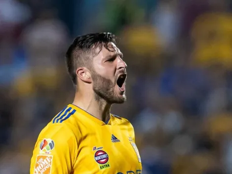 El festejo de Gignac por la victoria de Tigres ante Saprissa