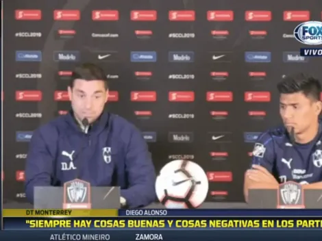 Alonso da la cara y comprende los abucheos de los aficionados de Rayados