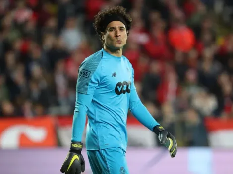 Ochoa homenajeó a Casillas pero Standard Lieja perdió