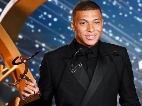 Mbappé recibió el premio al mejor jugador de Francia y puso a temblar al PSG con una frase