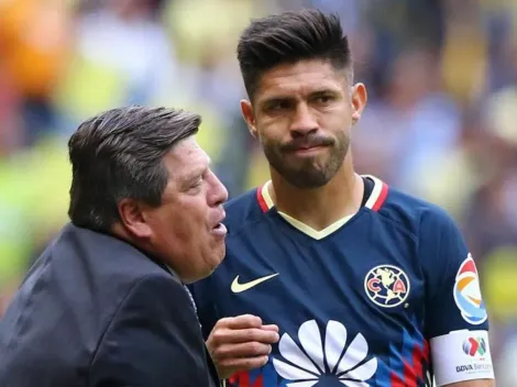 Herrera le dijo que "no era un referente de América" y Oribe Peralta respondió con mucha altura