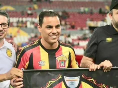 Omar Bravo, dispuesto a salir del retiro