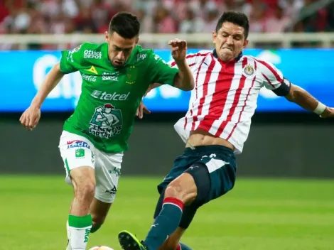 Fernando Navarro reconoció que lo buscó Chivas