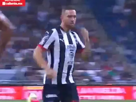 Casi gol, amarilla y golpes: así fue el debut de Janssen en Rayados