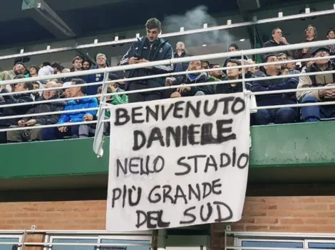 La bandera de los hinchas de Banfield para darle la bienvenida a De Rossi