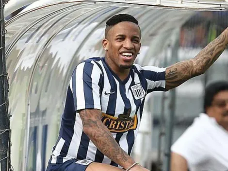 Farfán se encontró con ícono de Alianza y no dudó en subirlo a Instagram