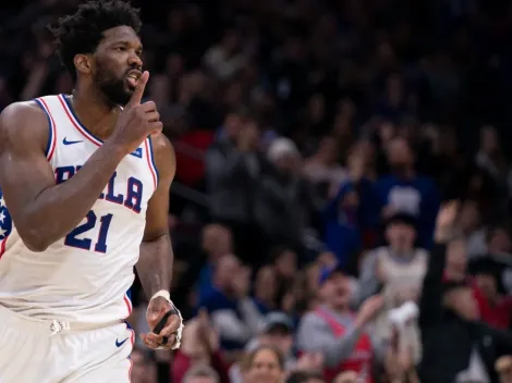 Joel Embiid se pelea con la afición y Jimmy Butler se lo quiere llevar