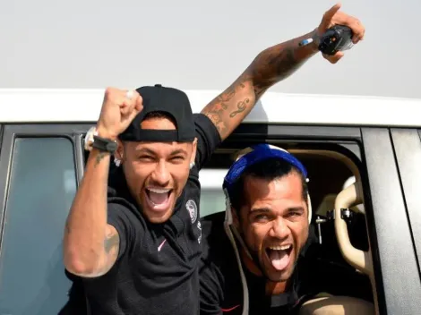 Dani Alves subió una foto de joven y Neymar explotó de risa